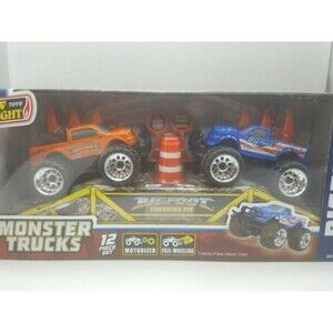 Bigfoot Crushing Pit Monster Trucks 12 Piece Set- NEW IN BOX